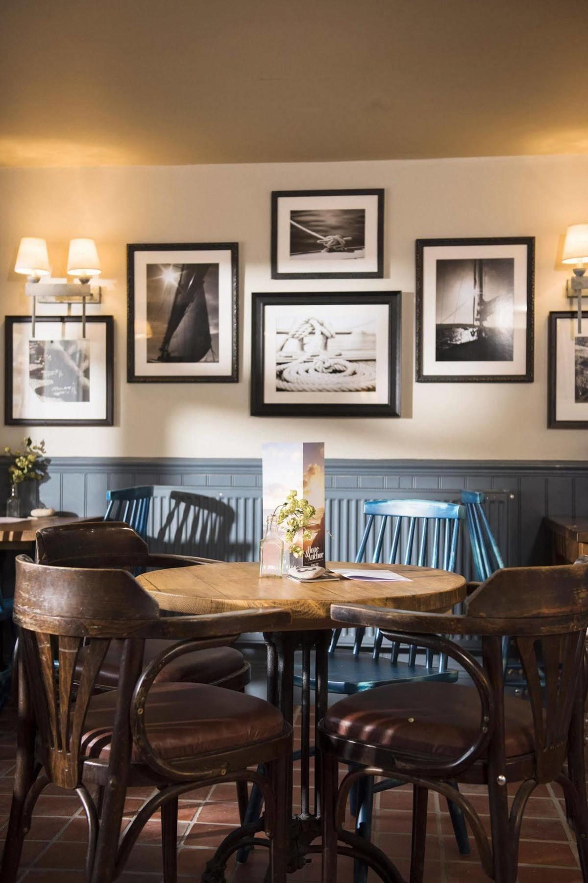 Inn & Anchor
